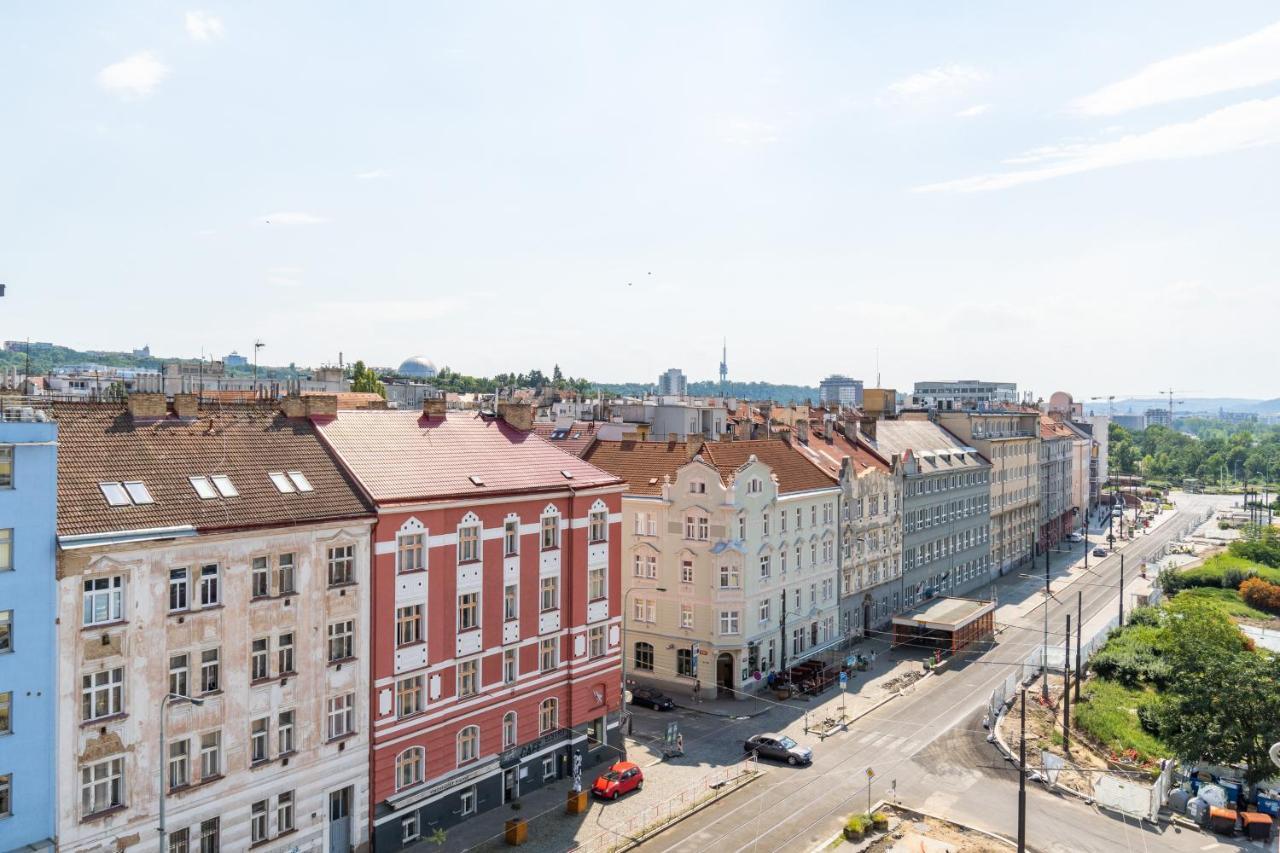 Brand New Two Room Apartment #26 With Free Secure Parking Close To Center Prag Exteriör bild