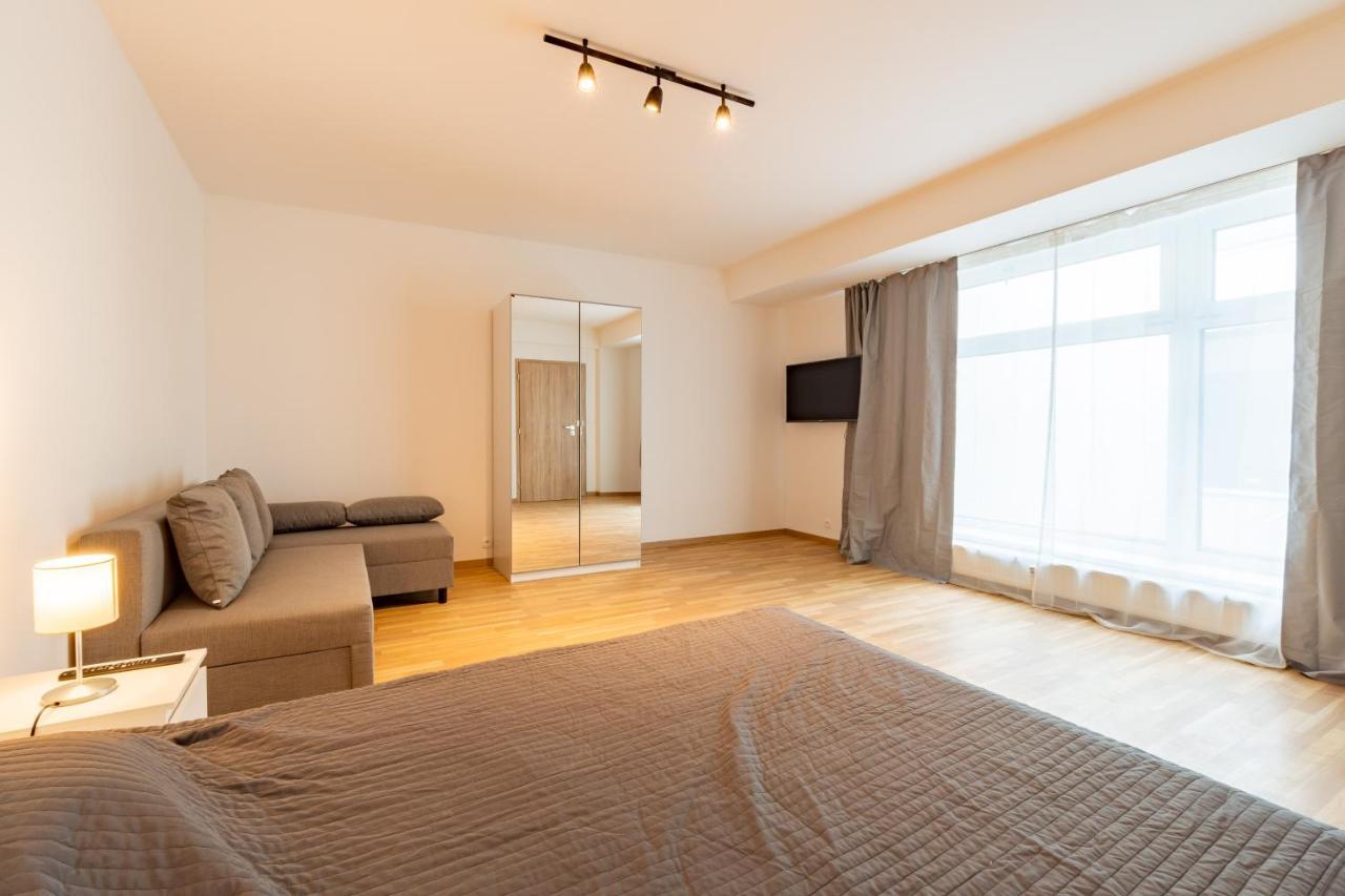 Brand New Two Room Apartment #26 With Free Secure Parking Close To Center Prag Exteriör bild
